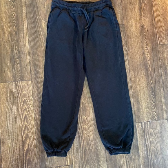 Quince Organic Heavyweight Fleece Boyfriend Sweatpants - Picture 2 of 5